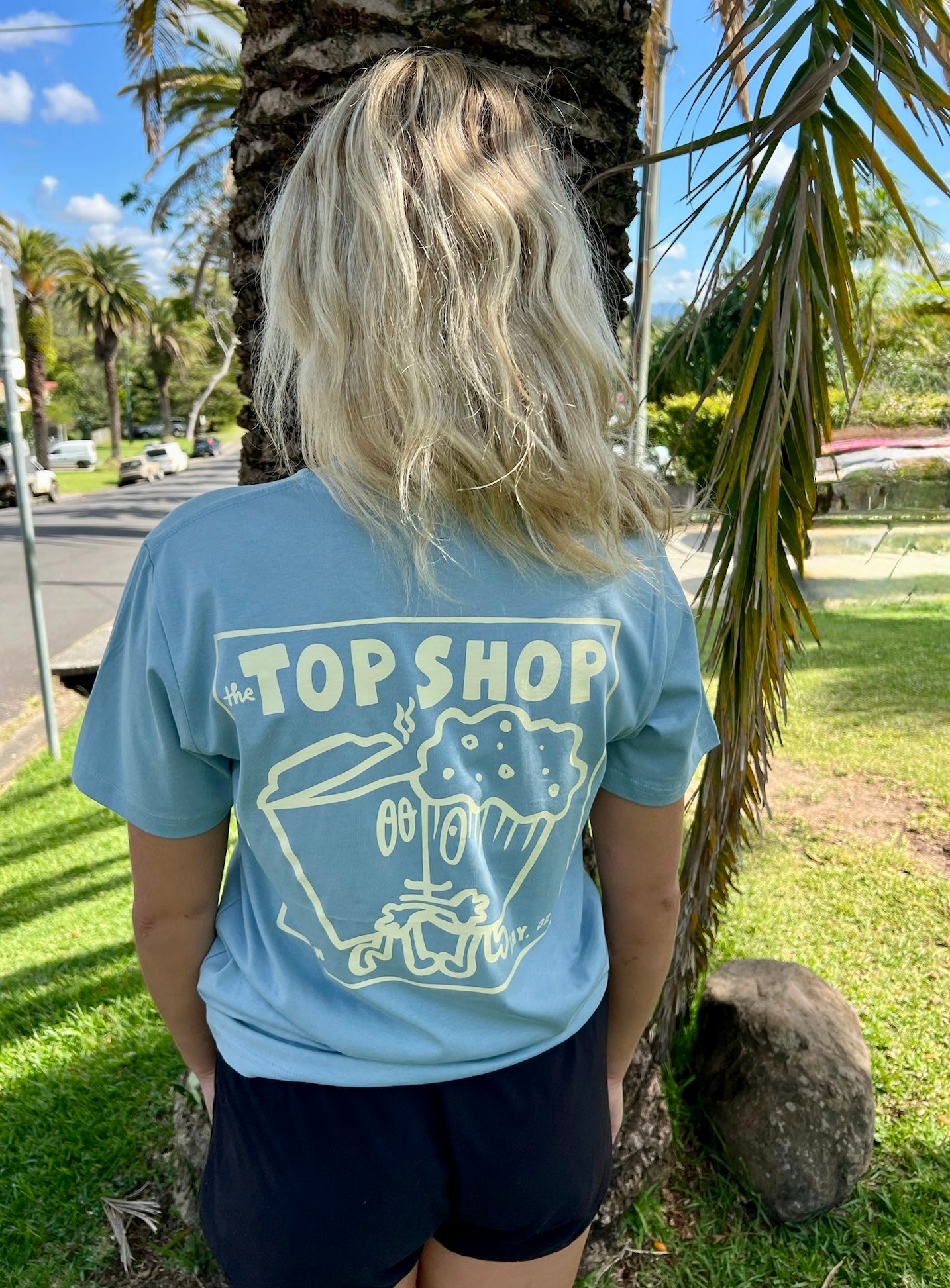 Kissing Tee - Blue