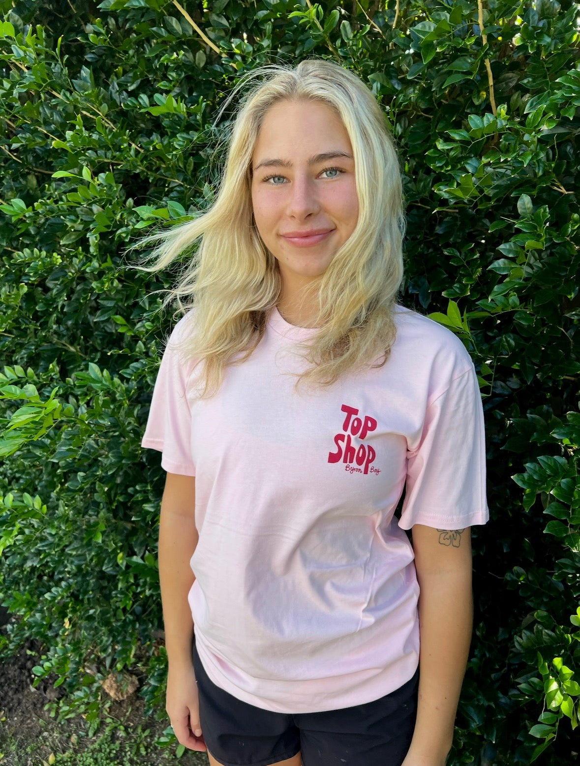 Kissing Tee - Pink